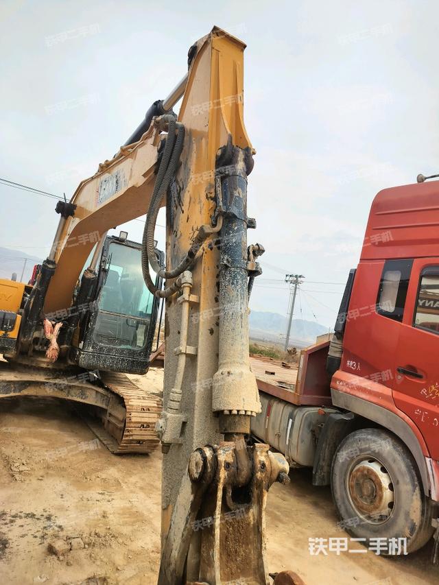 小臂整體右前（工作和回轉(zhuǎn)裝置）