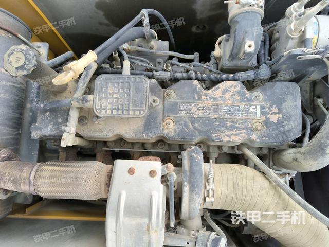 氣門室蓋螺絲特寫(上車部件) 氣門室蓋螺絲特寫(上車部件)