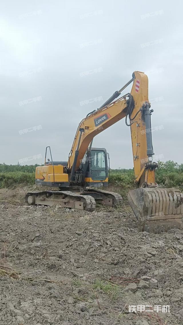 整機(jī)右后45°(整機(jī)外觀) 整機(jī)右后45°(整機(jī)外觀)