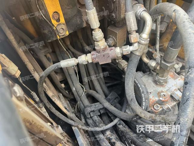 電瓶(大件艙室) 電瓶(大件艙室)