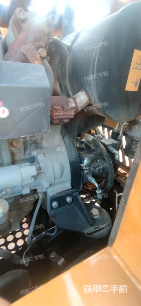 回轉(zhuǎn)馬達(dá)（上車部件）