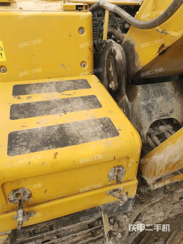 大臂根部?斜視（工作和回轉(zhuǎn)裝置）