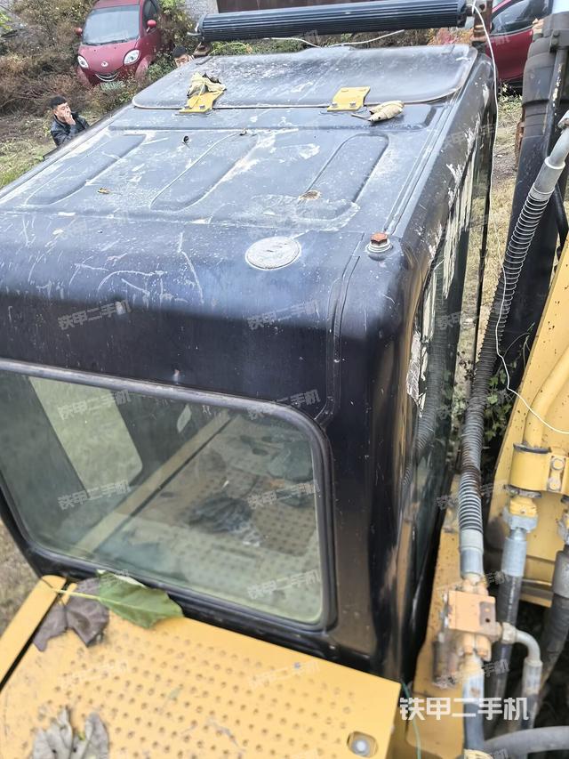 駕駛室頂部（整機(jī)外觀）