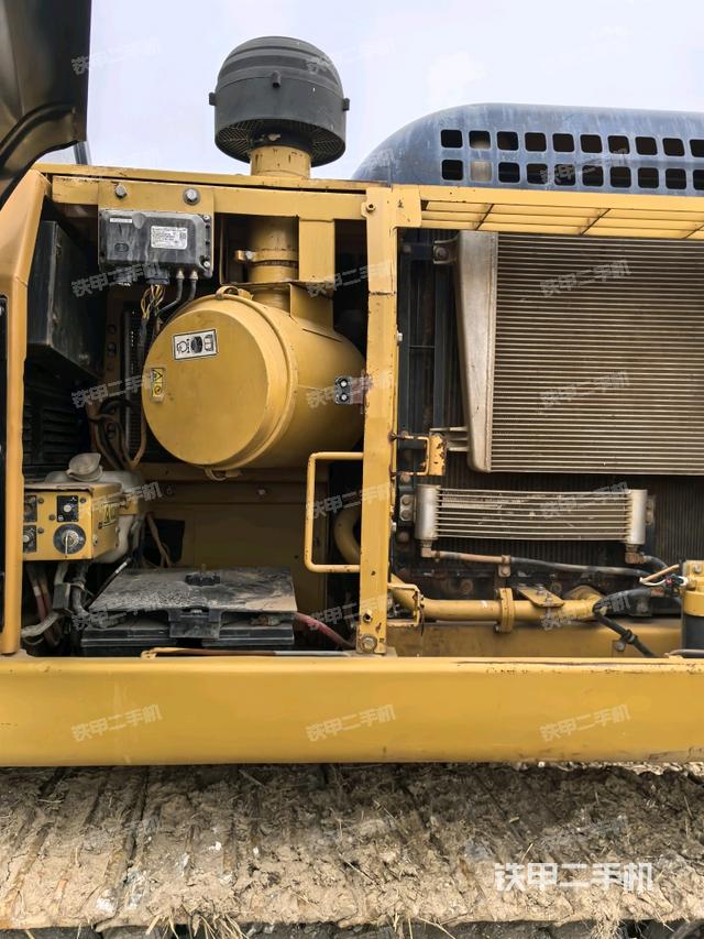 散熱器正面（大件艙室）