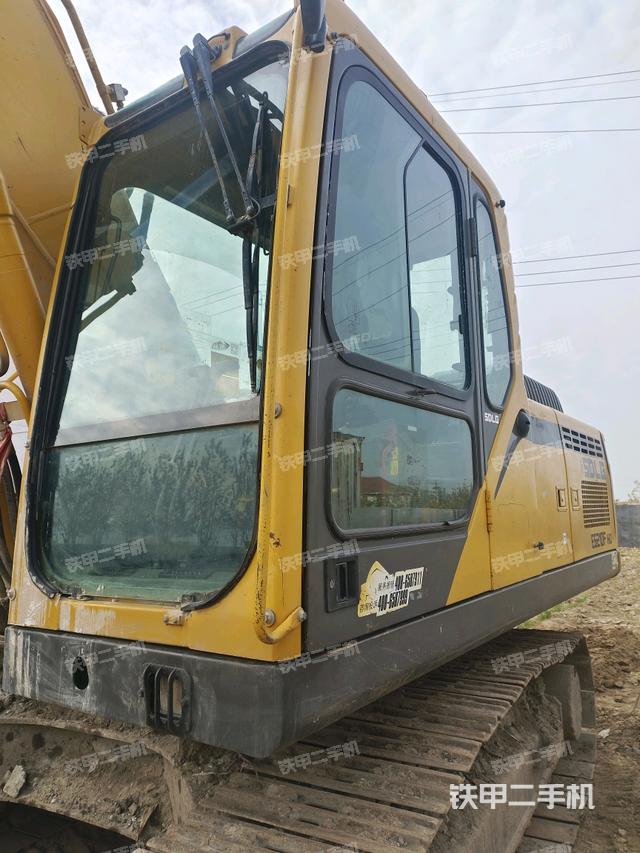 駕駛室左前45度（駕駛室部分）