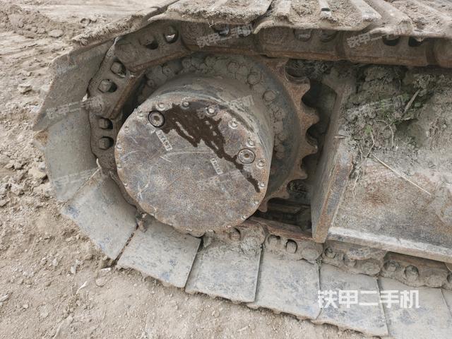 左側(cè)行走馬達(dá)蓋板（行走機(jī)構(gòu)）