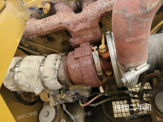 氣門室蓋螺絲特寫（上車部件）