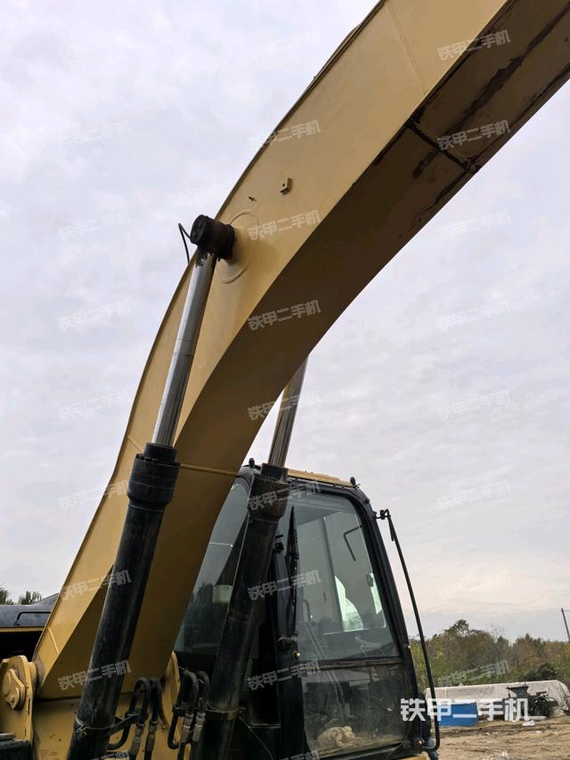 大臂整體?右側(cè)（工作和回轉(zhuǎn)裝置）