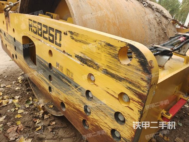 正后側(cè)（壓路機前后車架）