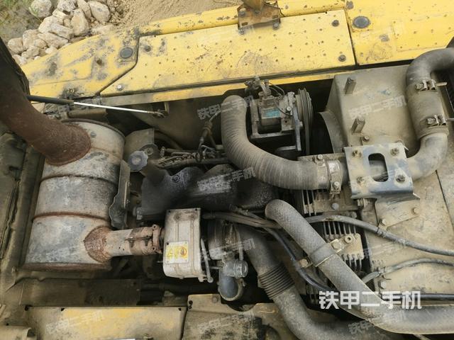 發(fā)動機室(上車部件) 發(fā)動機室(上車部件)