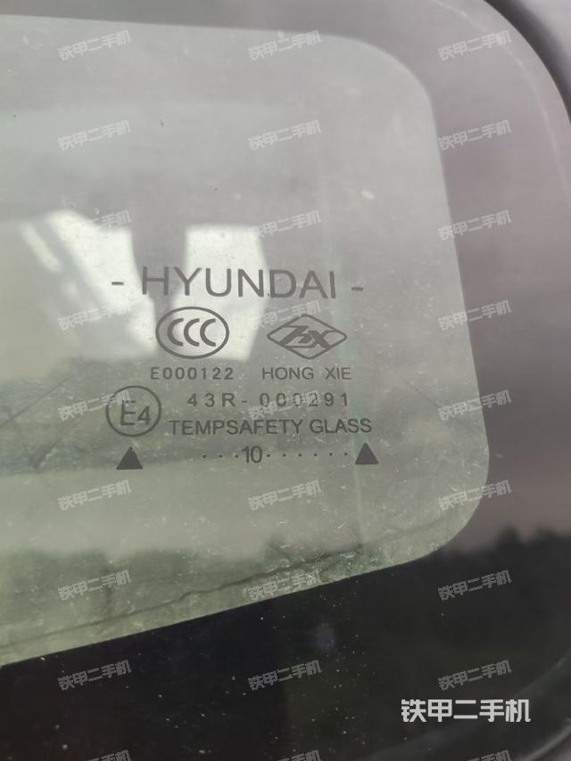 后窗玻璃角標(biāo)（駕駛室部分）