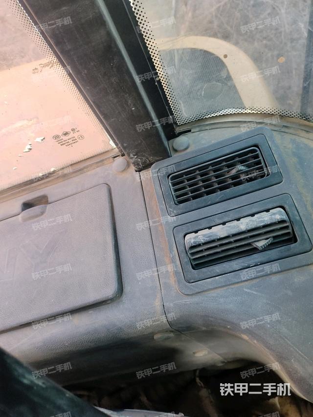 后窗玻璃角標(biāo)（駕駛室部分）