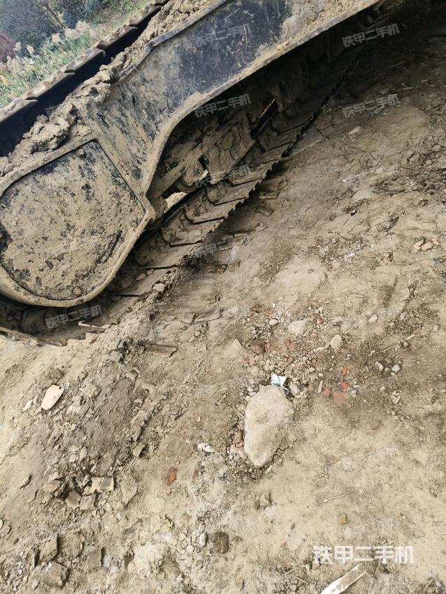 左驅(qū)動(dòng)輪（行走機(jī)構(gòu)）