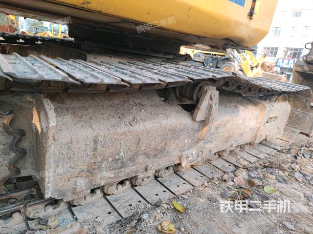 左側(cè)履帶整體?（行走機(jī)構(gòu)）