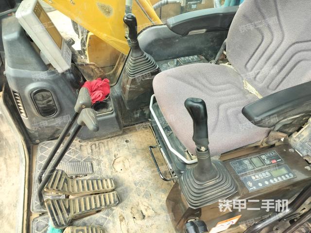 座椅后部（駕駛室部分）