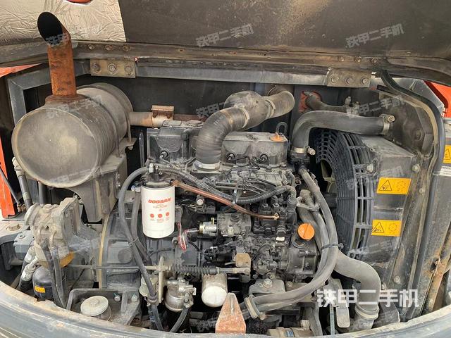 發(fā)動(dòng)機(jī)整體俯視（整機(jī)外觀）