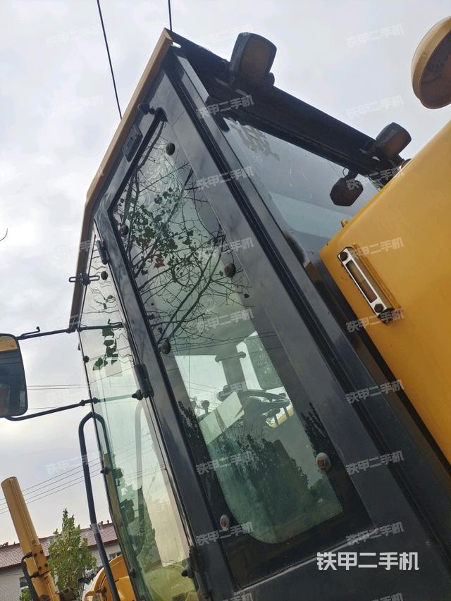 駕駛室頂部（駕駛室/操作室）