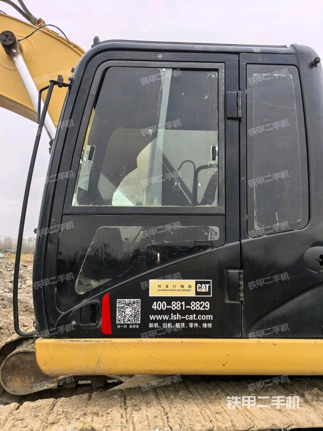 駕駛室正側(cè)（駕駛室部分）