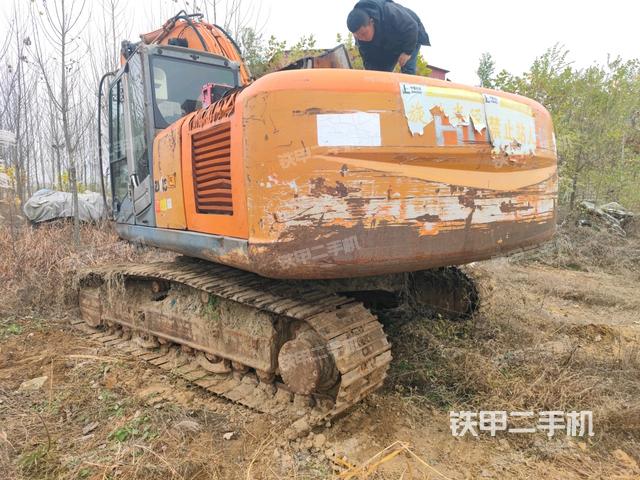 右后45(整機外觀) 右后45(整機外觀)