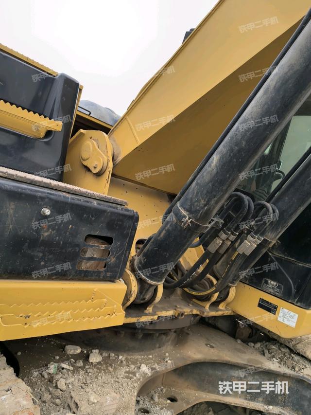 大臂根部?斜視（工作和回轉(zhuǎn)裝置）