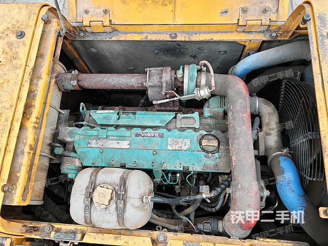 發(fā)動(dòng)機(jī)整體俯視（整機(jī)外觀）