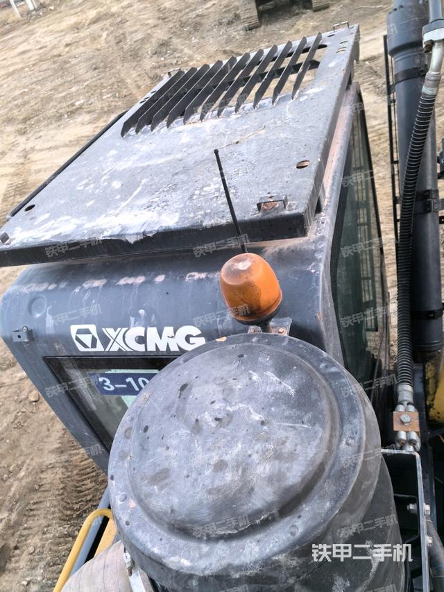 駕駛室頂部（整機(jī)外觀）