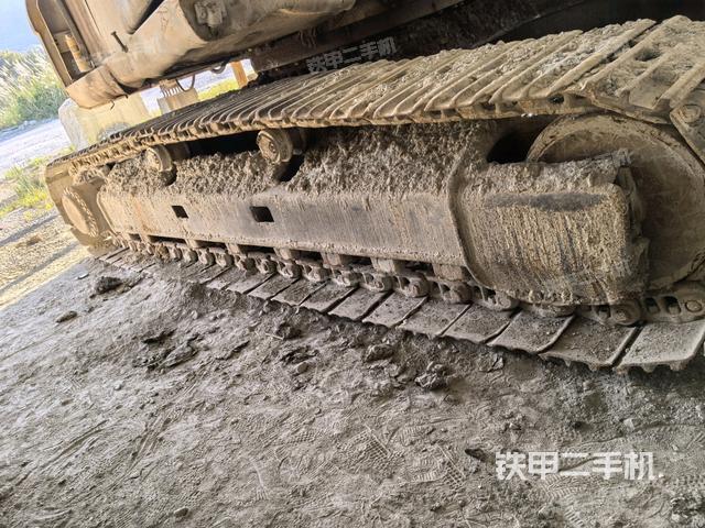 左側(cè)履帶整體?（行走機(jī)構(gòu)）