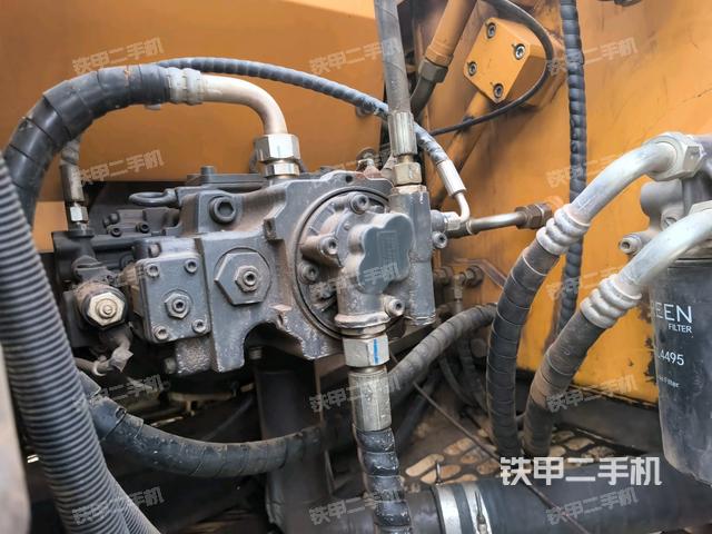 液壓泵斜45?左（大件艙室）