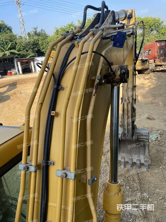 大臂整體?右側(cè)（工作和回轉(zhuǎn)裝置）