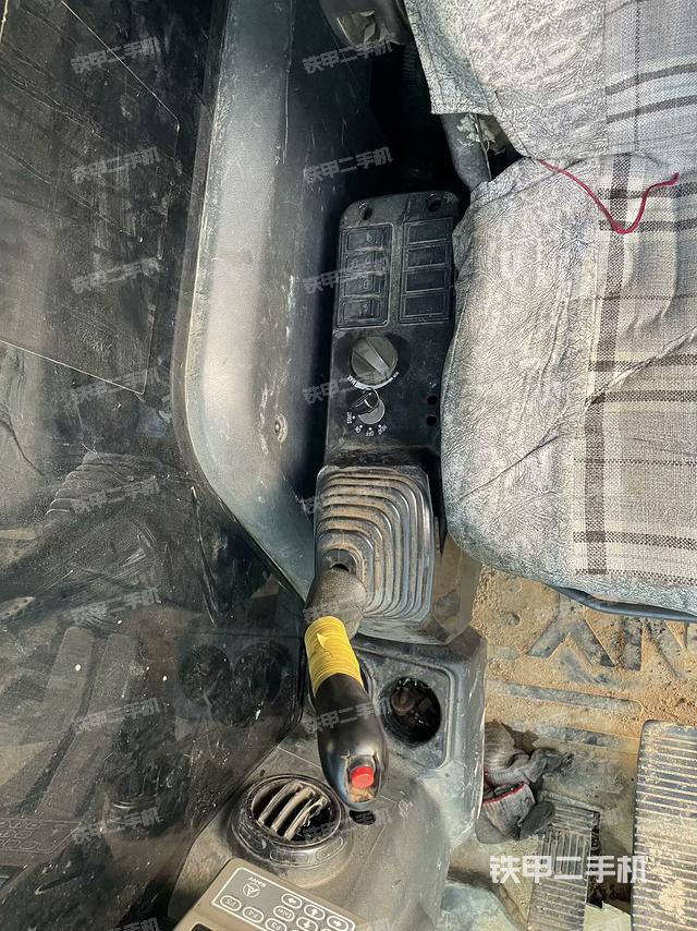 座椅后部（駕駛室部分）