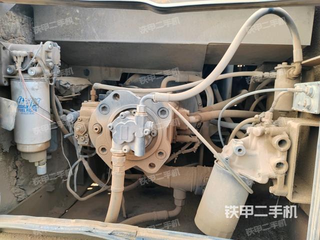 液壓泵斜45?左(大件艙室) 液壓泵斜45?左(大件艙室)