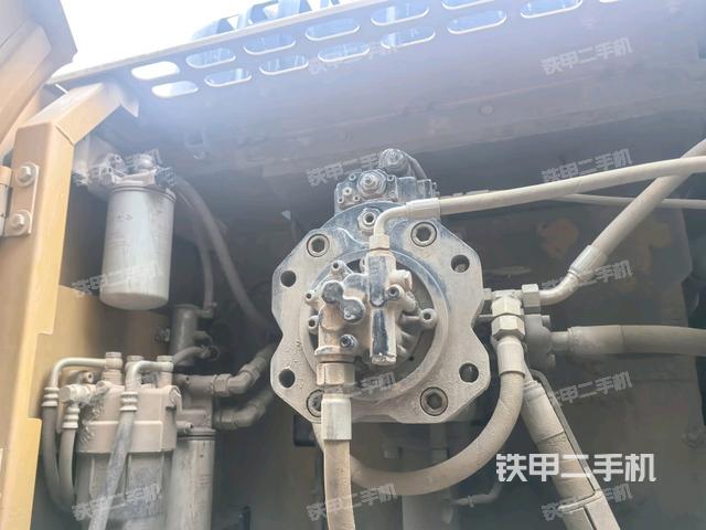 液壓泵斜45?左(大件艙室) 液壓泵斜45?左(大件艙室)