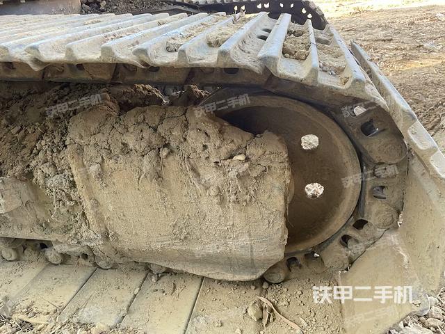 左側(cè)履帶整體?（行走機(jī)構(gòu)）