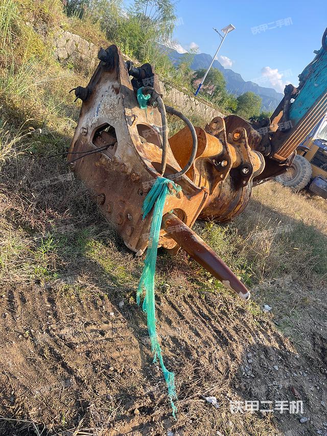 整機左側(cè)（設(shè)備外觀及核心部件）