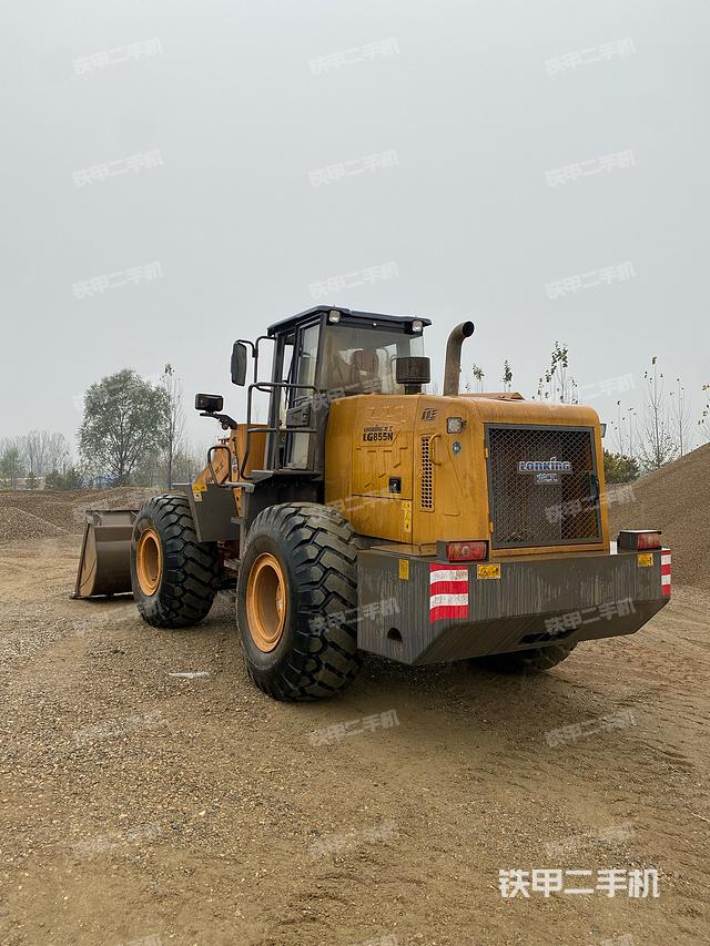 駕駛室工作臺（整機外觀及大件）