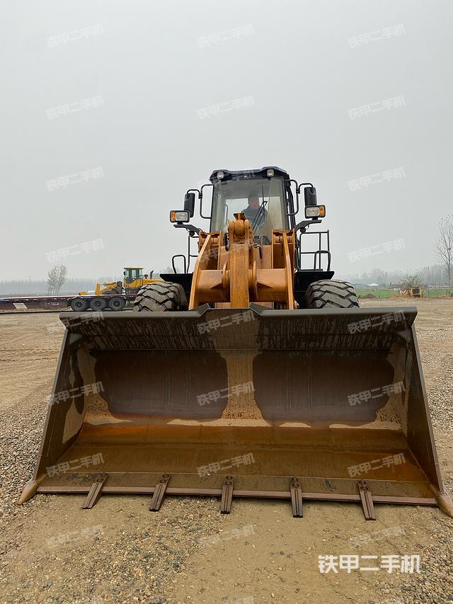 工作裝置整體（整機外觀及大件）