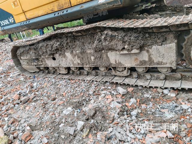 右側(cè)履帶整體（行走機(jī)構(gòu)）