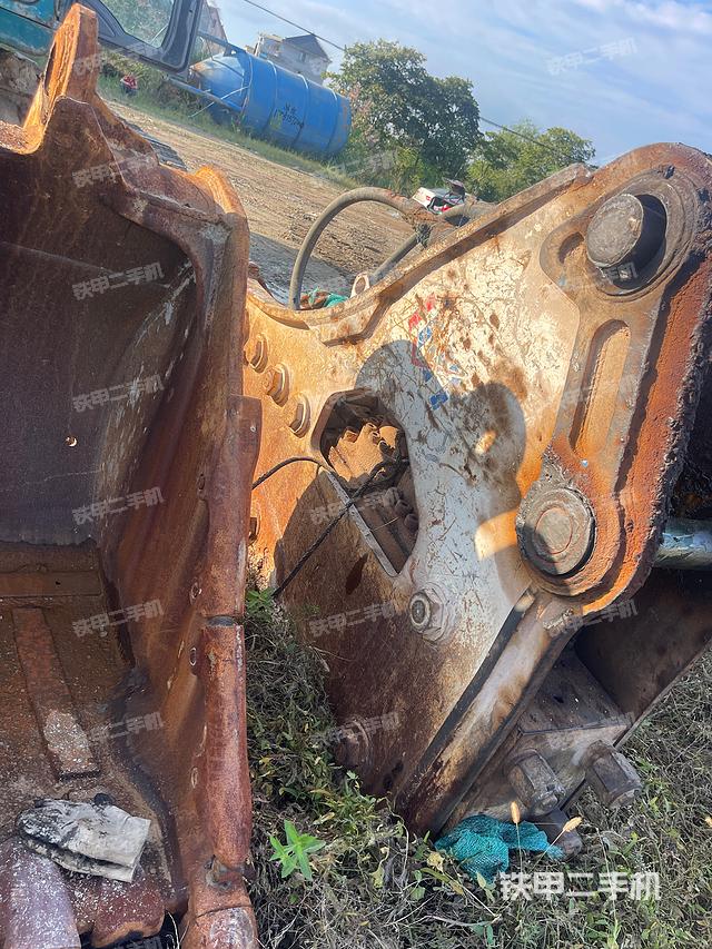 整機右后45°（設(shè)備外觀及核心部件）