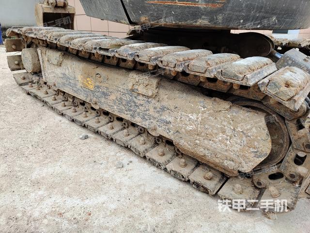 右側(cè)履帶整體?（行走機(jī)構(gòu)）