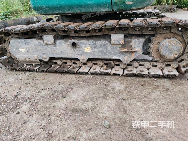 右側(cè)履帶整體?(行走機(jī)構(gòu)) 右側(cè)履帶整體?(行走機(jī)構(gòu))