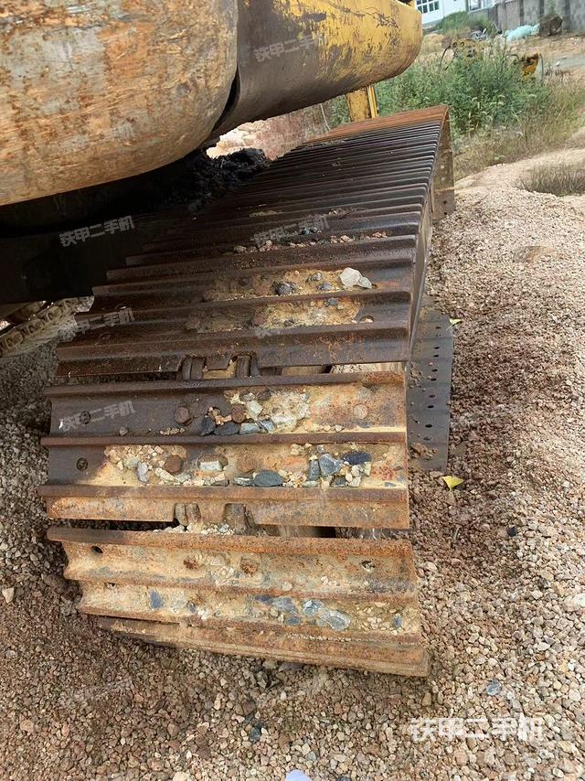 單側(cè)履帶整體（整機(jī)外觀）