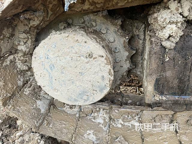 右側(cè)履帶整體（行走機構(gòu)）