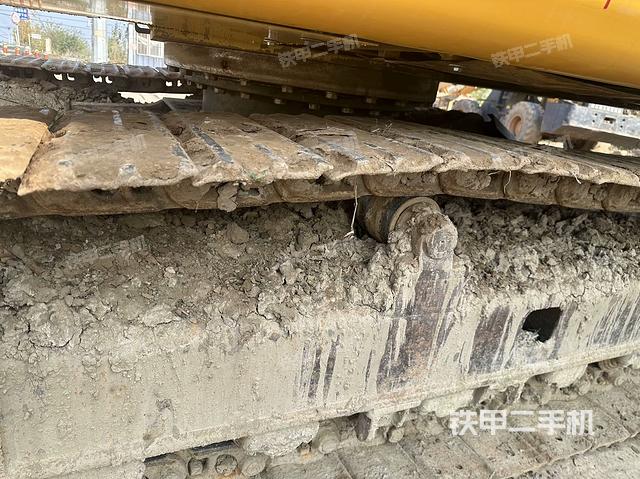 單側(cè)履帶整體（整機(jī)外觀）