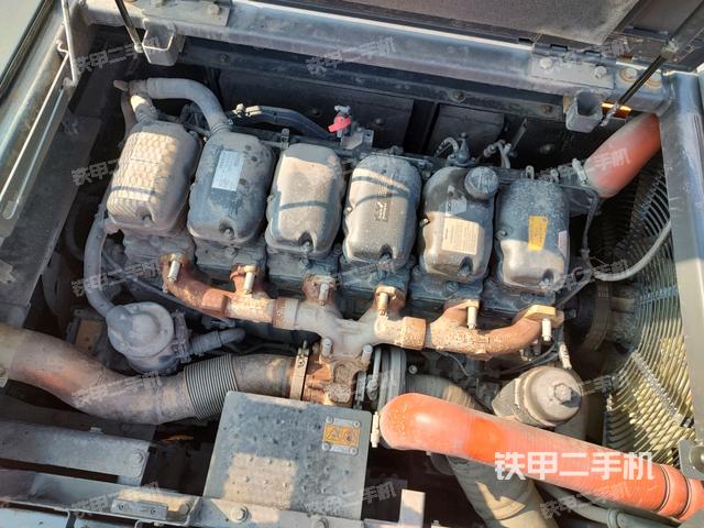 發(fā)動(dòng)機(jī)整體俯視(整機(jī)外觀) 發(fā)動(dòng)機(jī)整體俯視(整機(jī)外觀)