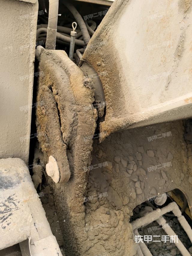 大臂根部?斜視（工作和回轉(zhuǎn)裝置）