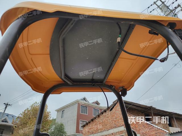 頂棚整體（駕駛室部分）