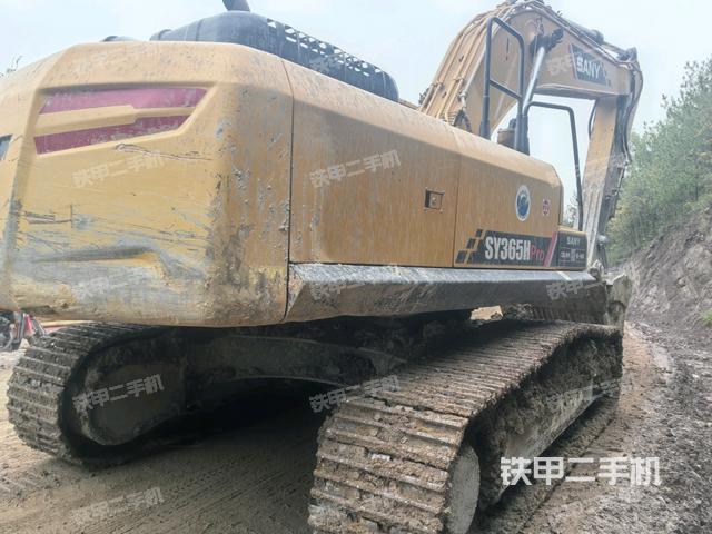 右后45(整機(jī)外觀) 右后45(整機(jī)外觀)