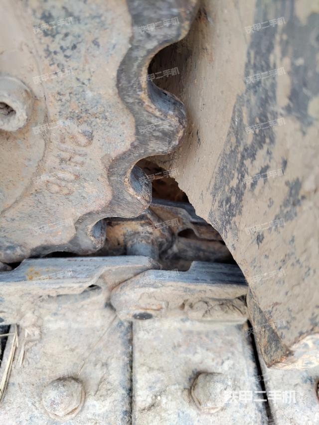 右驅(qū)動(dòng)輪（行走機(jī)構(gòu)）