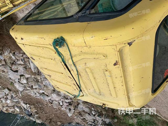 駕駛室頂部（整機(jī)外觀）