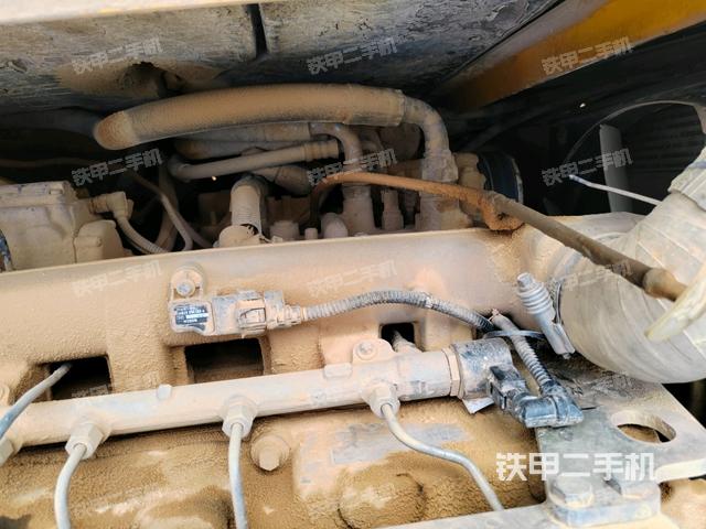 氣門室蓋螺絲特寫(上車部件) 氣門室蓋螺絲特寫(上車部件)